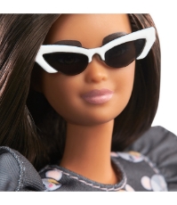 Imagine Papusa Barbie Fashionista Bruneta cu rochita Mouse Print