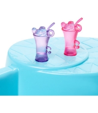 Imagine Barbie set papusa cu Piscina