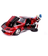 Imagine Masinuta din metal Harley Quinn 1969 Chevy Corvette scara 1:24