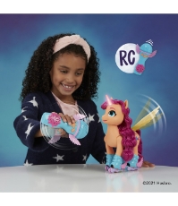 Imagine My Little Pony canta si patineaza cu Sunny