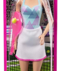 Imagine Papusa Barbie tenismena