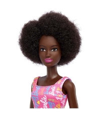 Imagine Papusa Barbie creola cu par afro si cu rochita roz